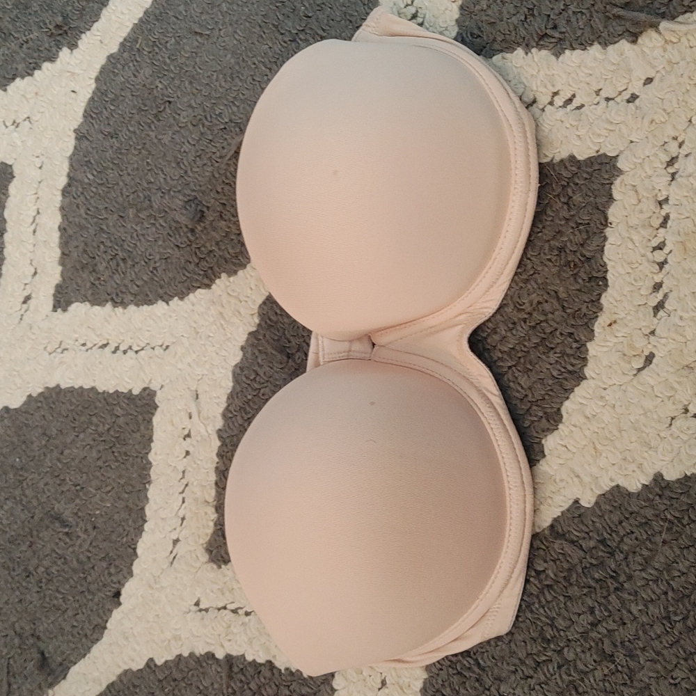 Victoria Secret Strapless Bra